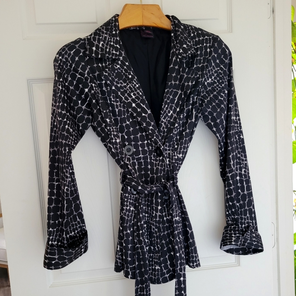 Black and White Snakskin Pattern Trench coat
